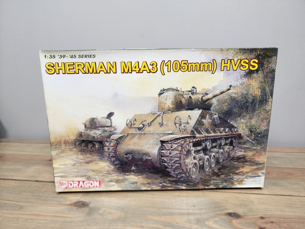 1/35 Dragon Sherman M4A3 (105mm) hvss With Photo Etch